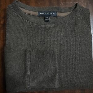 M Banana Republic Brown Crew Neck Machine washable Sweater
